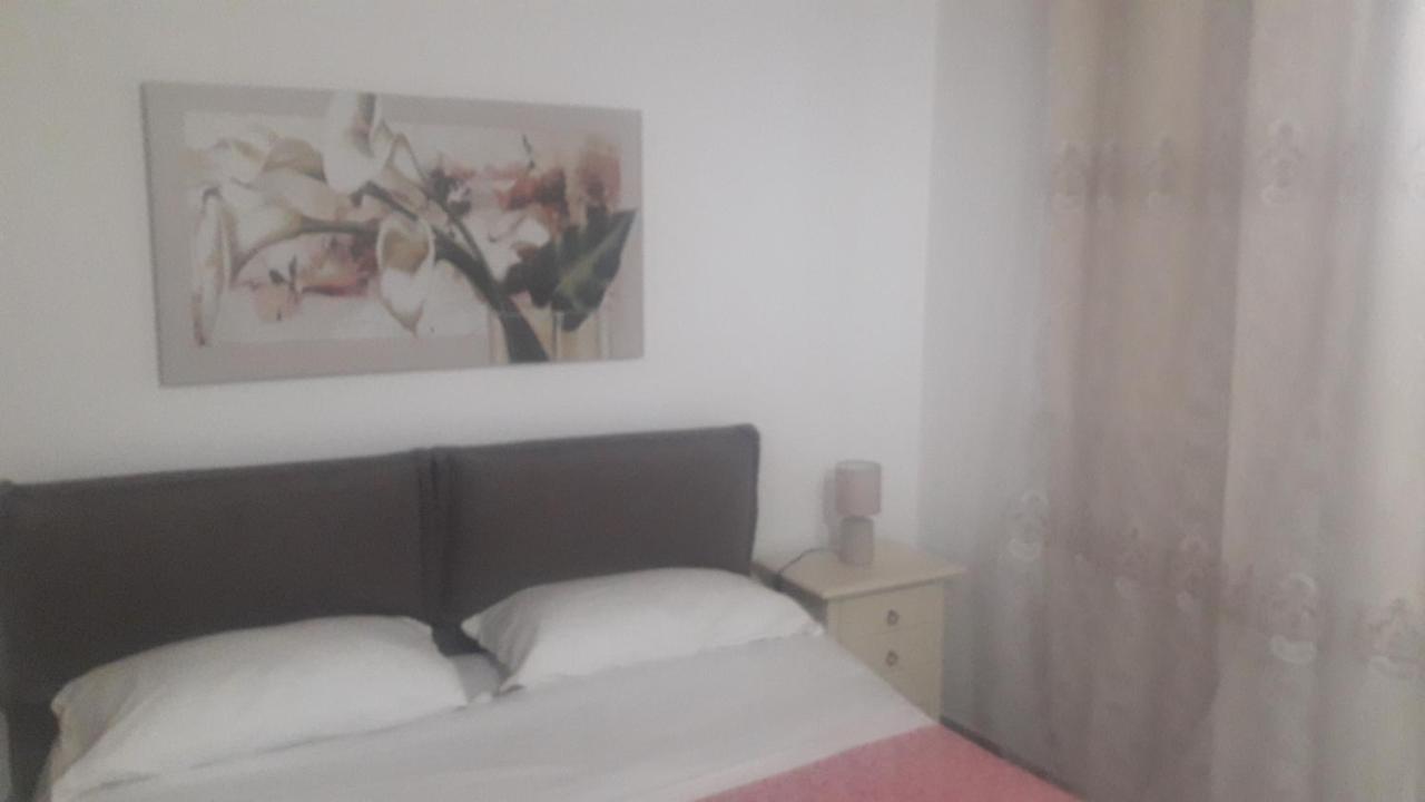 LMP Appartamento Vincenzina מראה חיצוני תמונה
